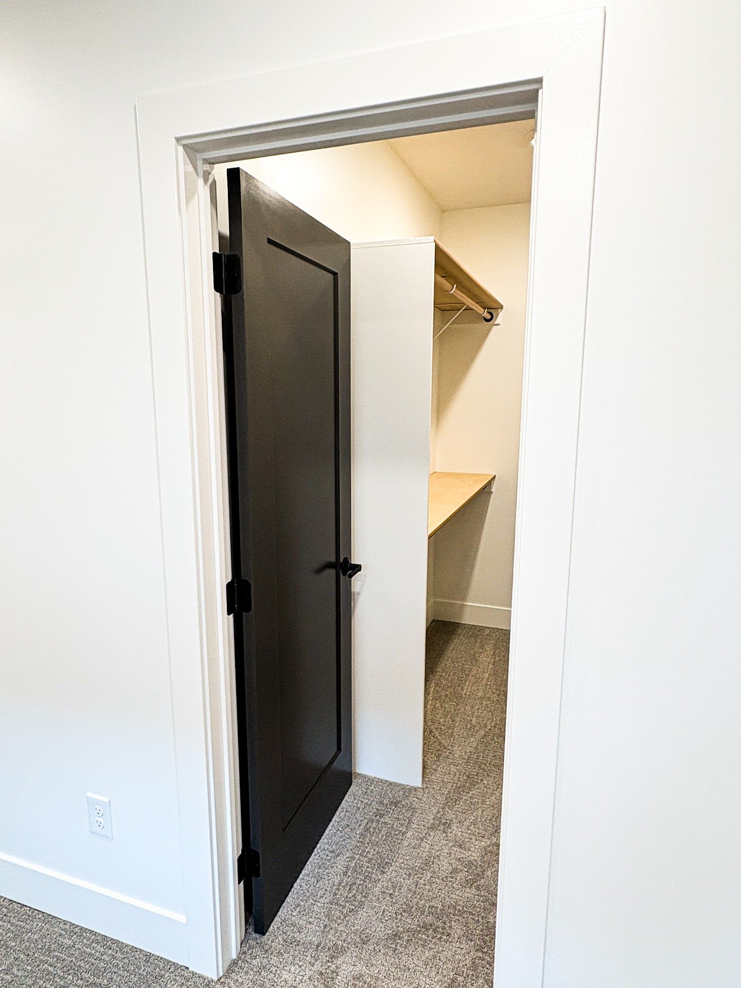 Interior, Warm and Modern Home In Lincoln