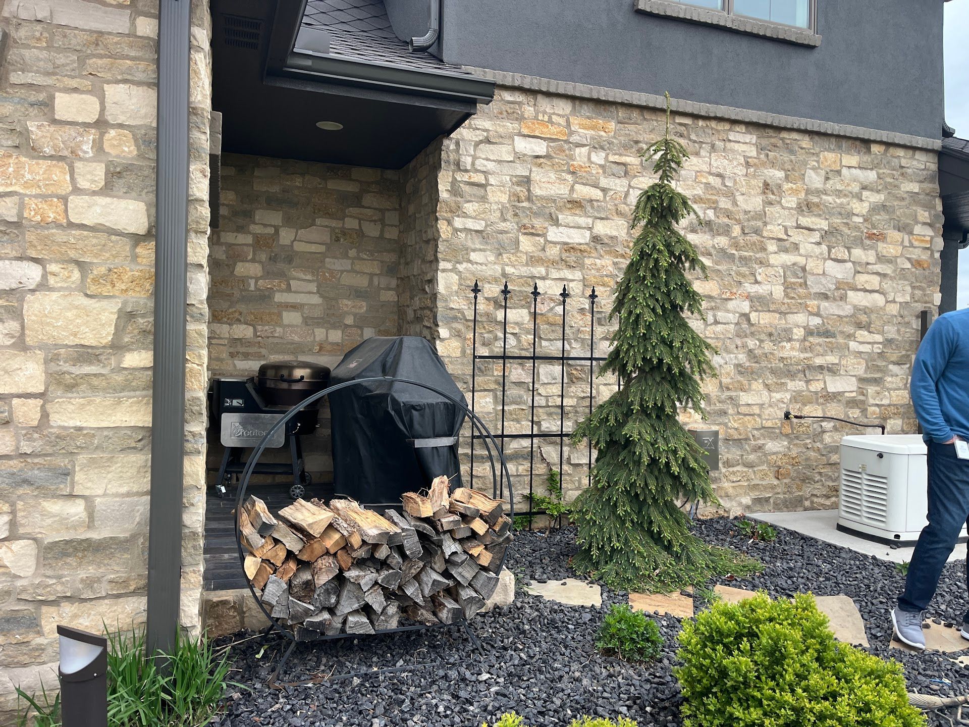 Waters Edge Drive Deck