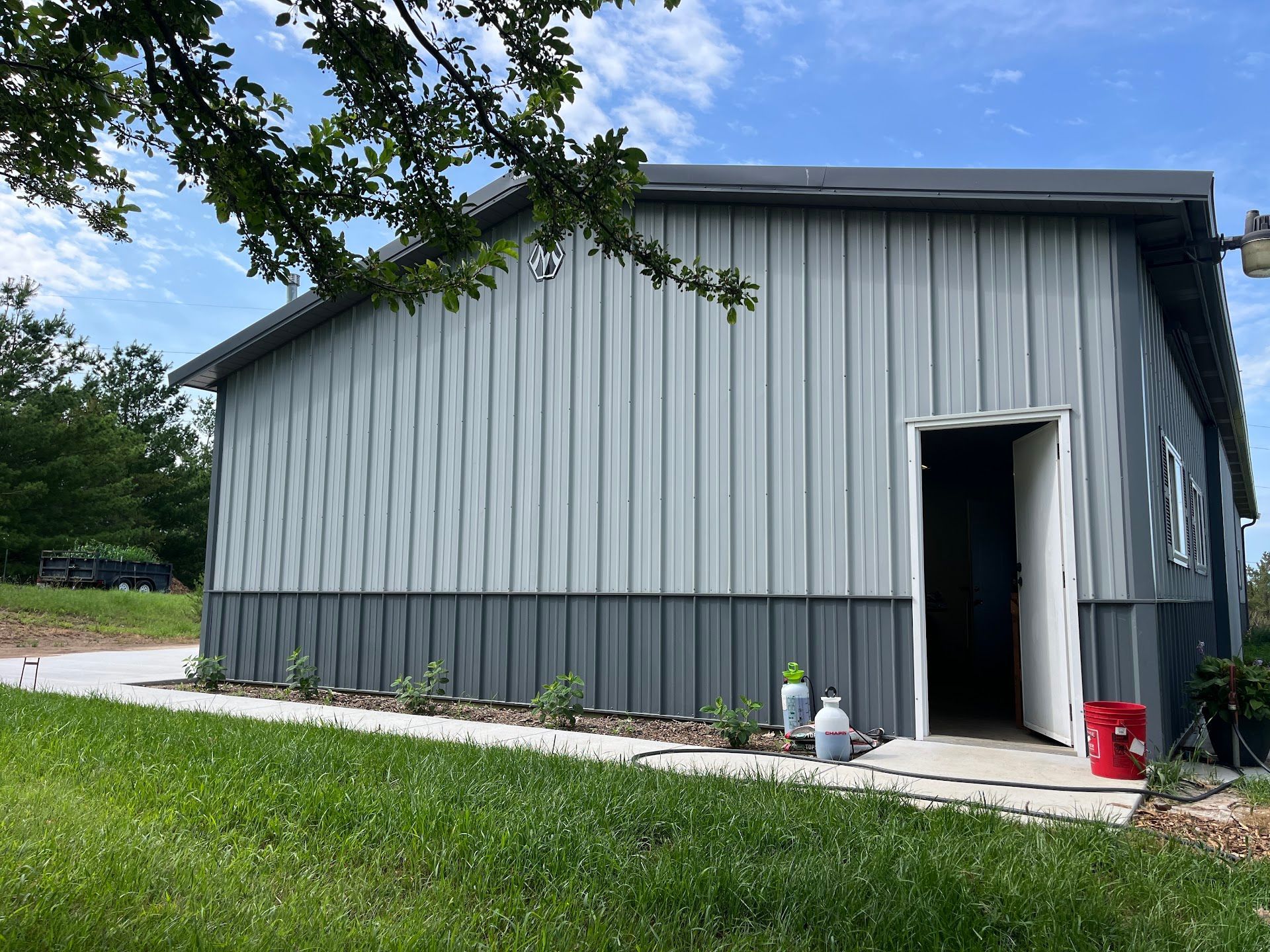 Garage, West Branched Oak Road Outbuilding