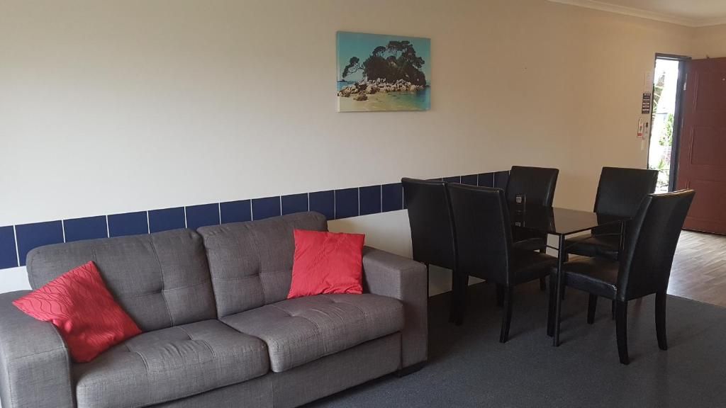 Palm Court Motel - 2 bedroom apartment