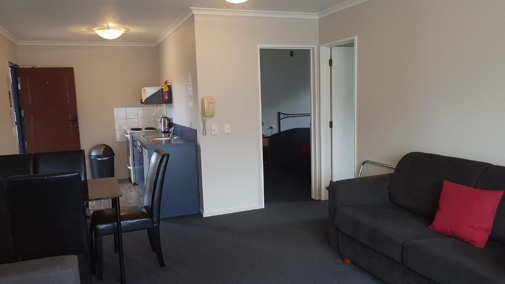 Palm Court Motel - 2 bedroom apartment