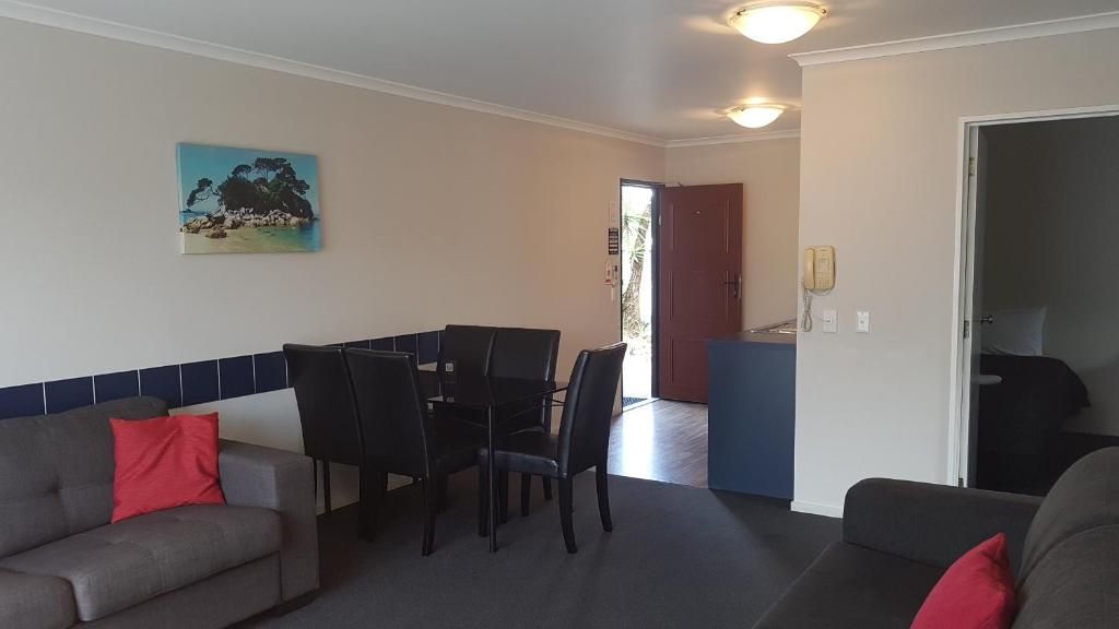 Palm Court Motel - 2 bedroom apartment