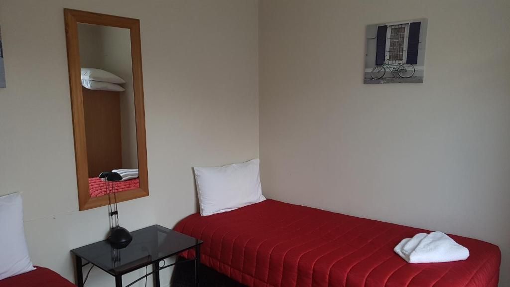 Palm Court Motel - 2 bedroom apartment