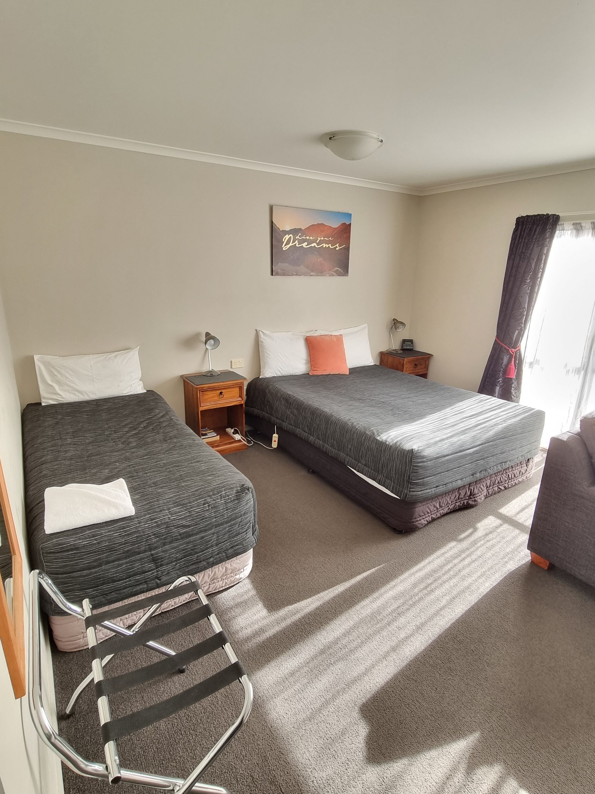 Palm Court Motel - 1 bedroom apartment