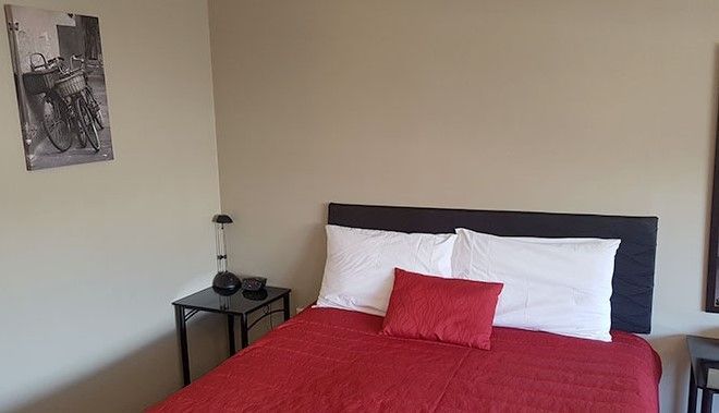 Palm Court Motel - King/Queen/Twin studio