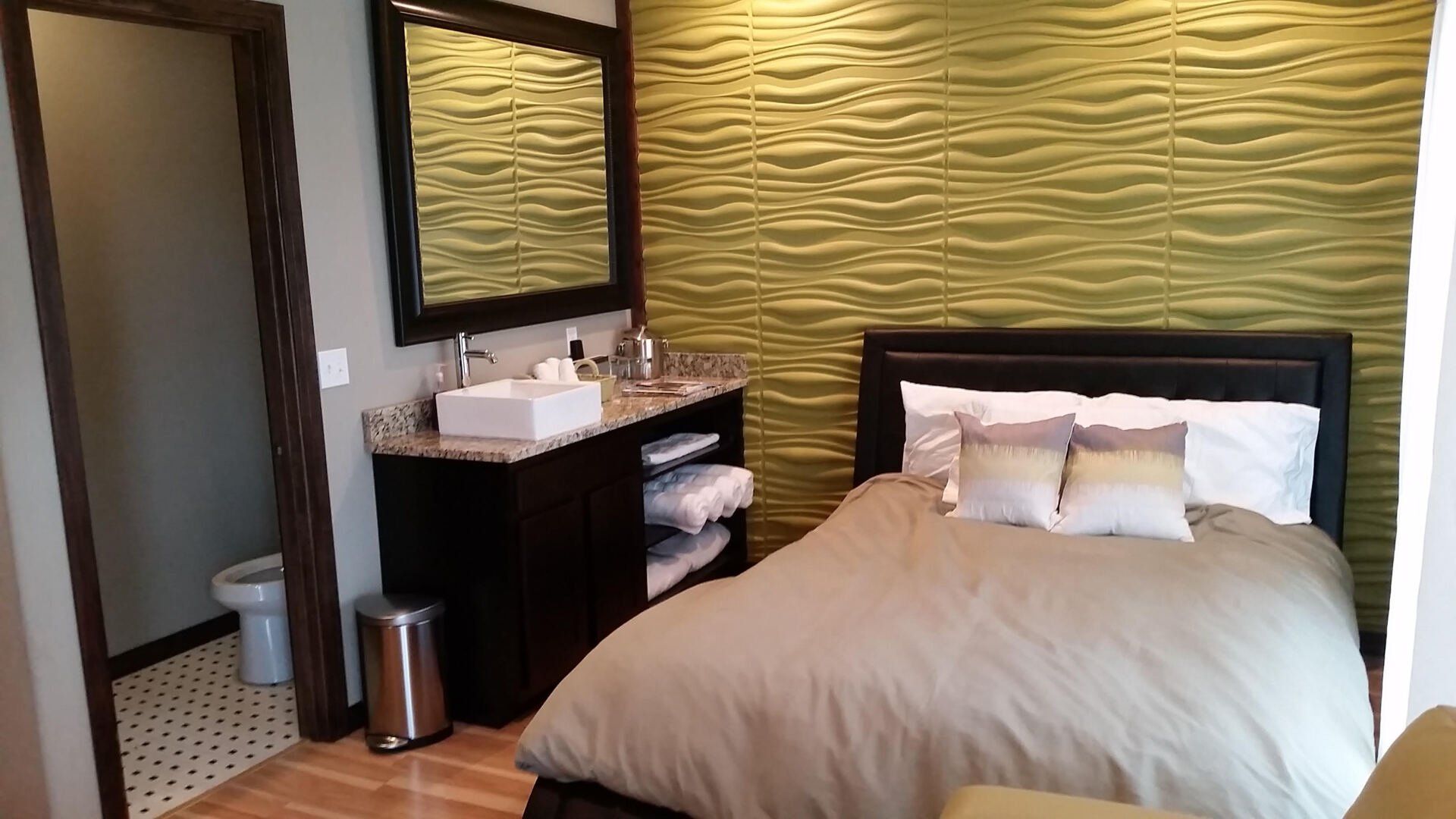 Beals on 9th | Weekend Suites for Rent