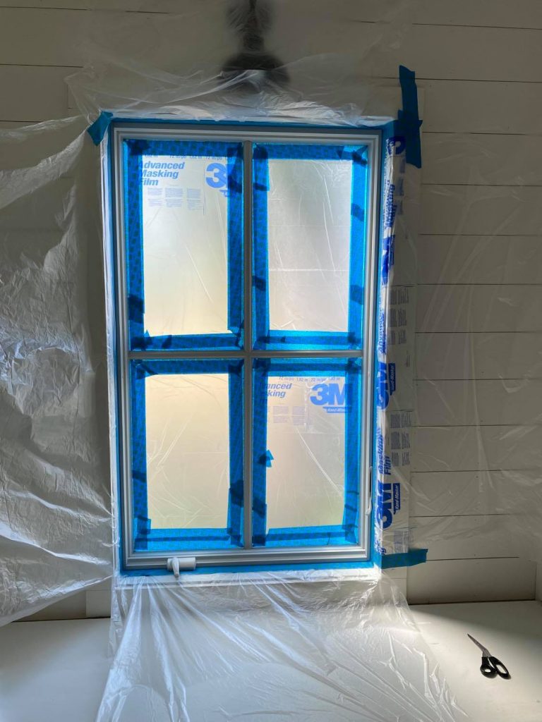 HOW TO SPRAY PAINT YOUR WINDOWS BLACK!