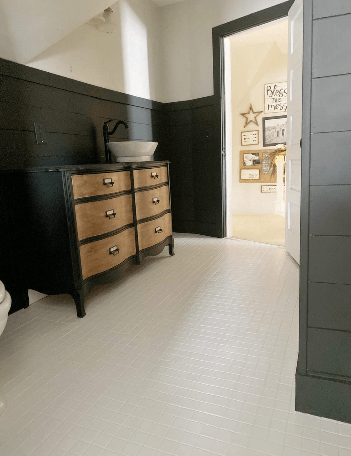 PAINTED FLOORS WITH RUST-OLEUM