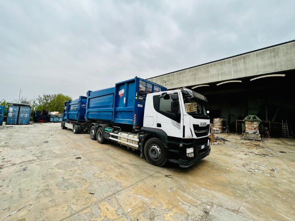 cassone scarrabile per trasporto rifiuti