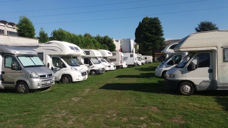comi_caravan