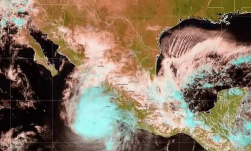 Imagen satelital del huracán Trudy frente a la costa del Pacífico mexicano