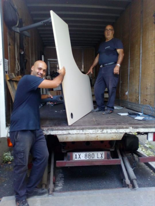 addetti al trasporto arredi e facchinaggio