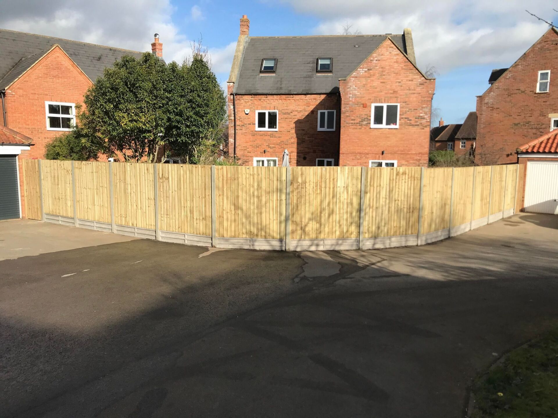 fencing contractors