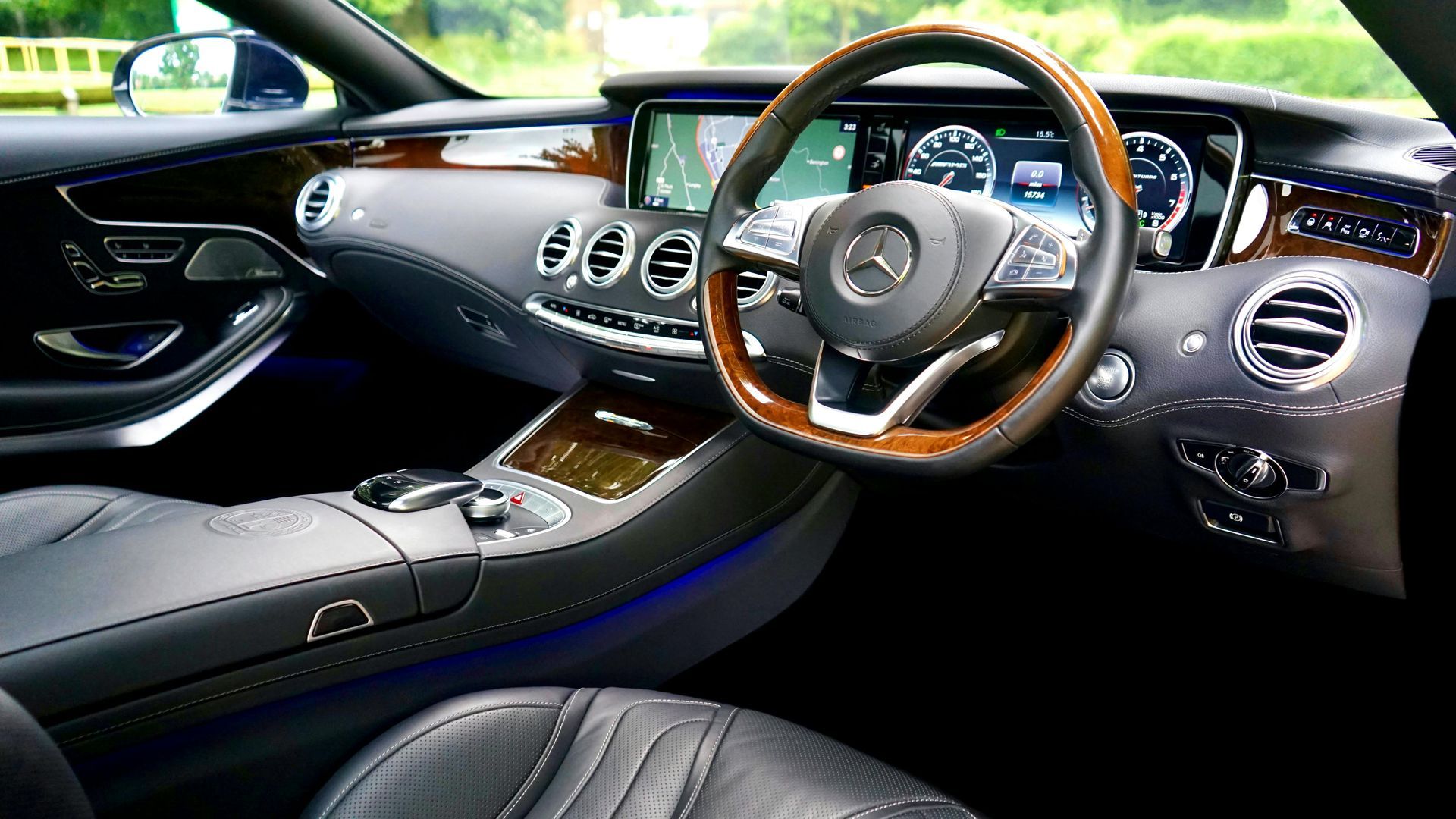 Steering wheel and dashboard close-up, power steering warning signs, AutoWits Scottsdale
