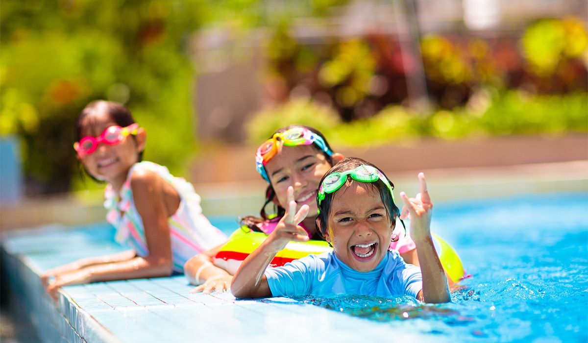 Outdoor swimming pools, Norfolk VA