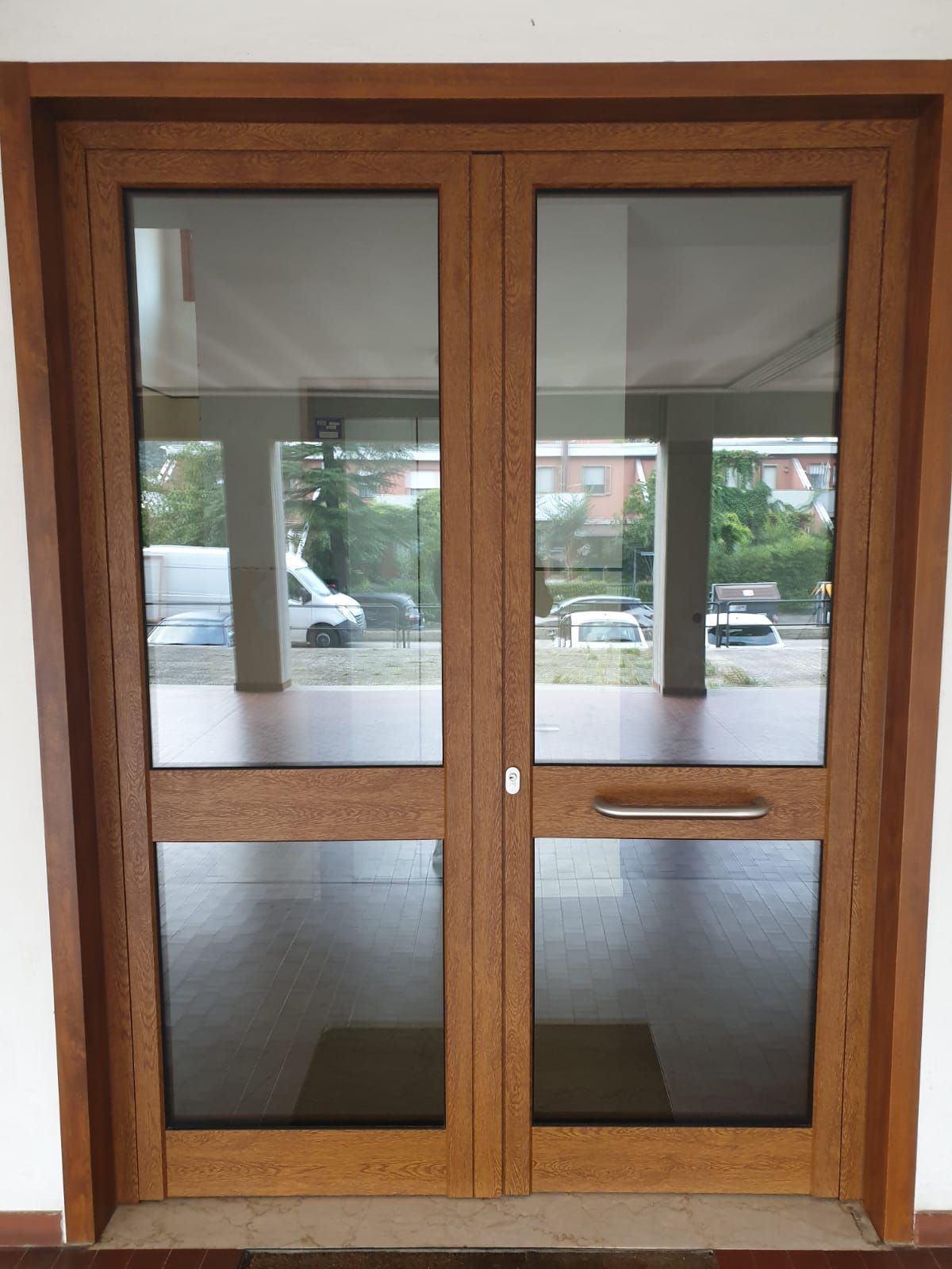 Porte a doppi vetri, telaio marrone