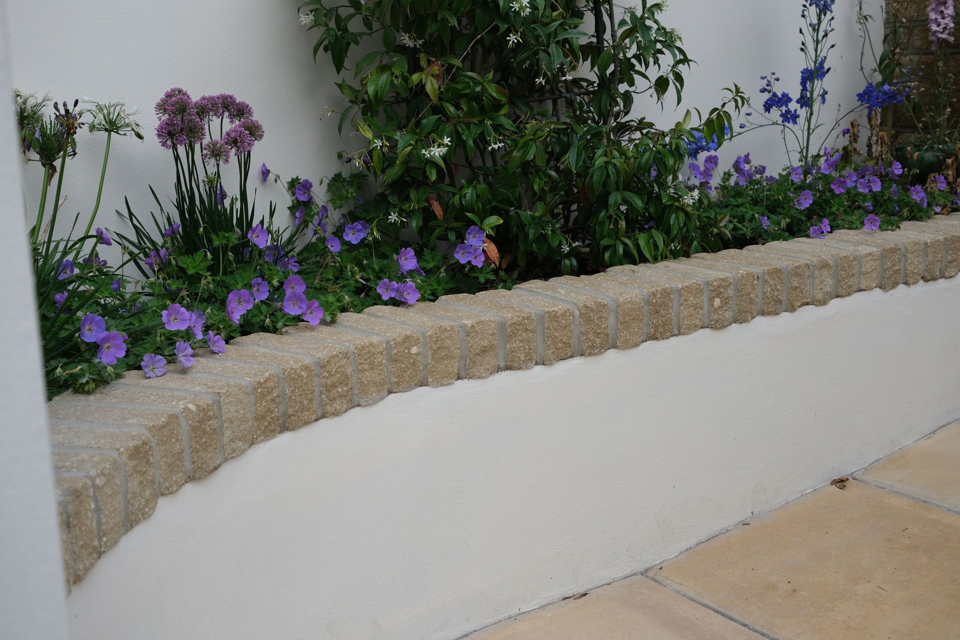 KennStone Tumbled Concrete Walling | Walling Solutions