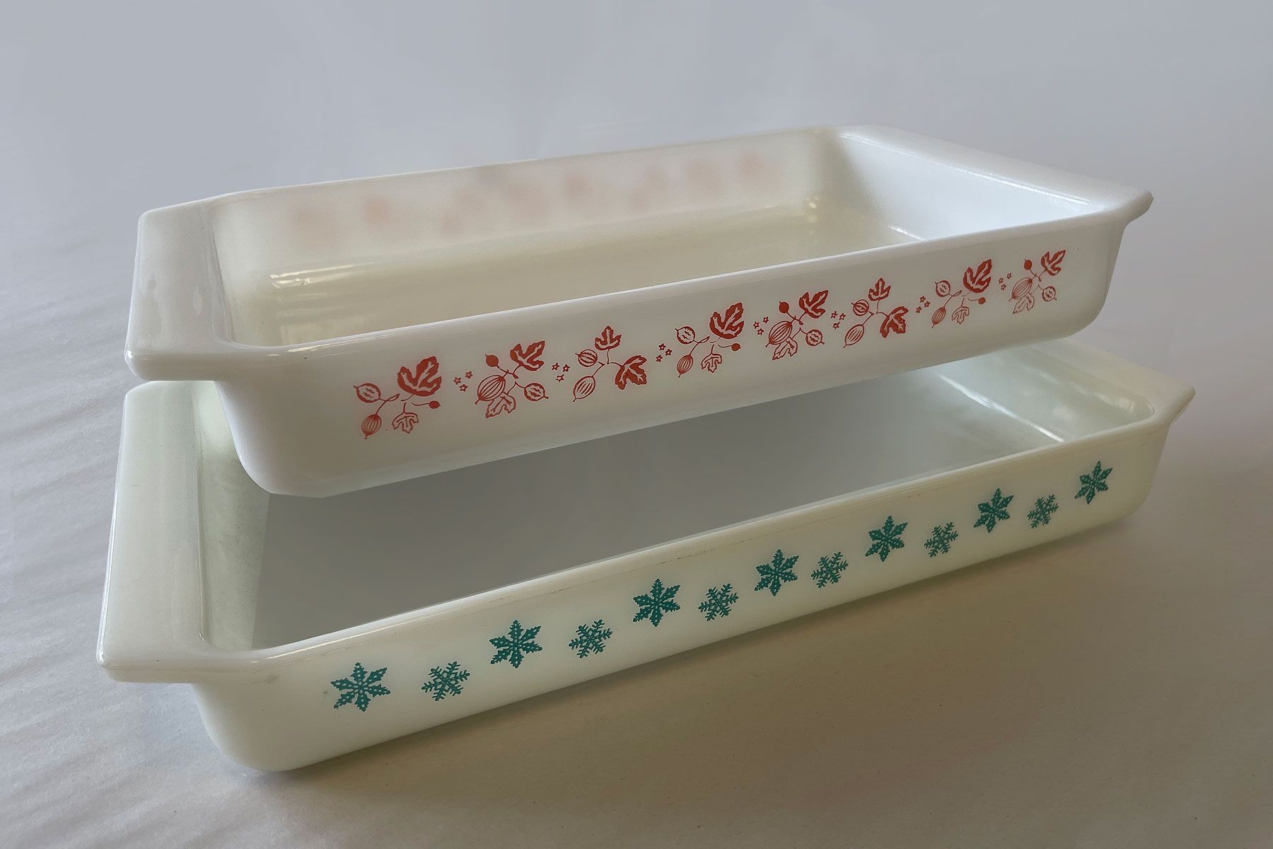 Pyrex Gooseberry and Snowflake Dishes from Australia