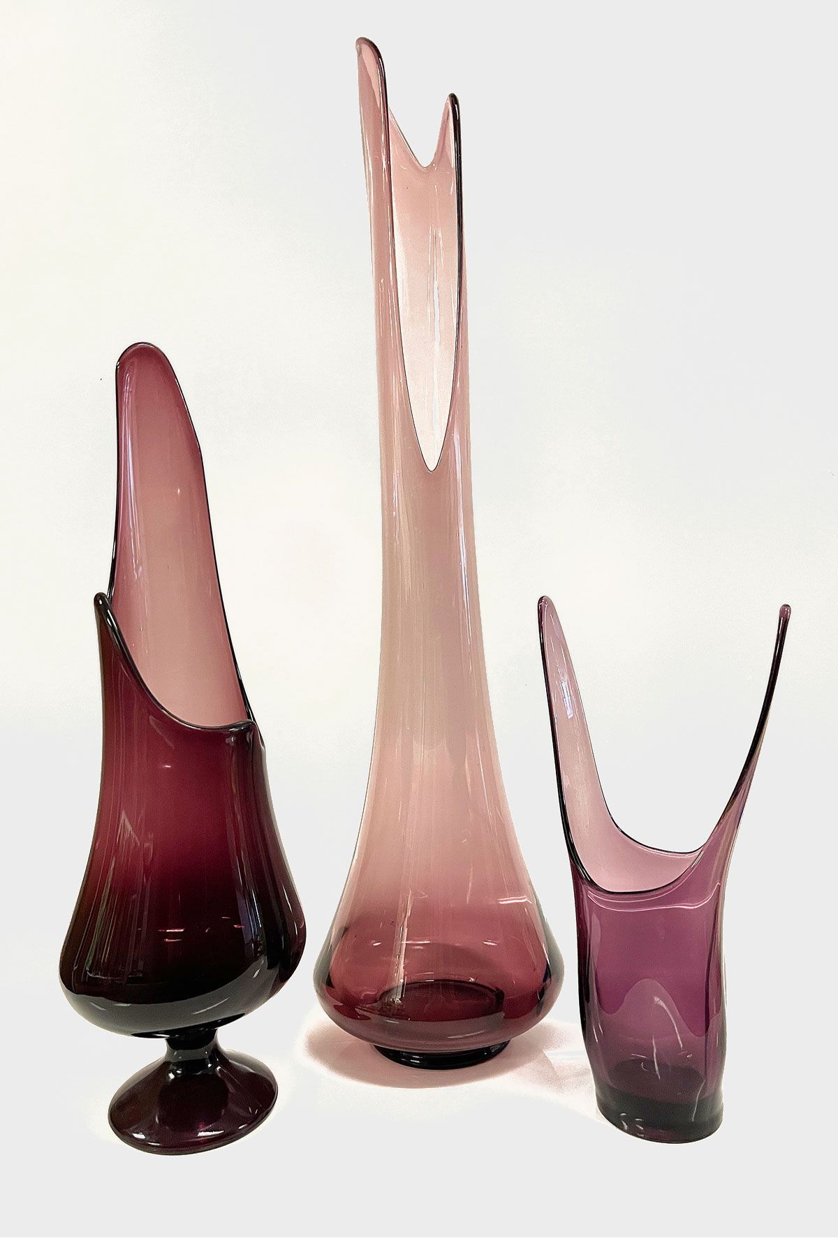 Smoothie and footed smoothie swung vases from LE Smith