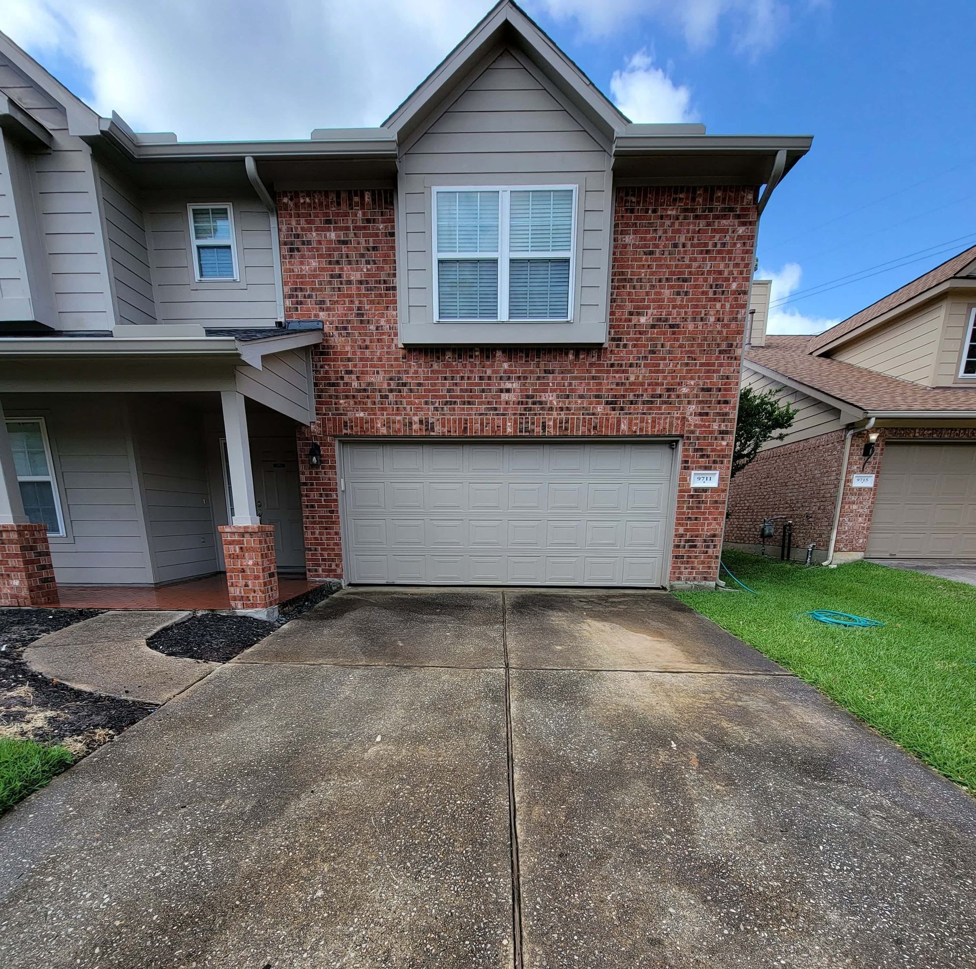 Driveway Cleaning Houston - Before and After | Twisted Nozzle LLC
