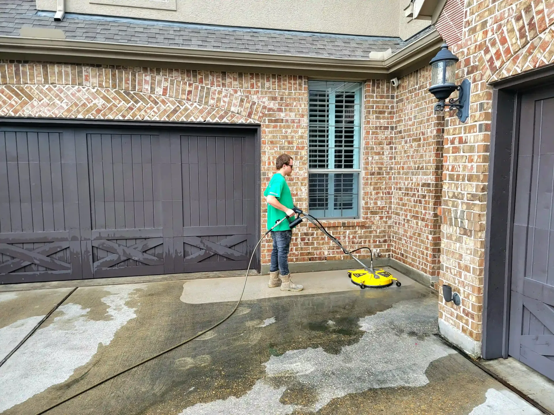 Driveway Cleaning The Woodlands Driveway Cleaning The Woodlands | Top-Rated Services
