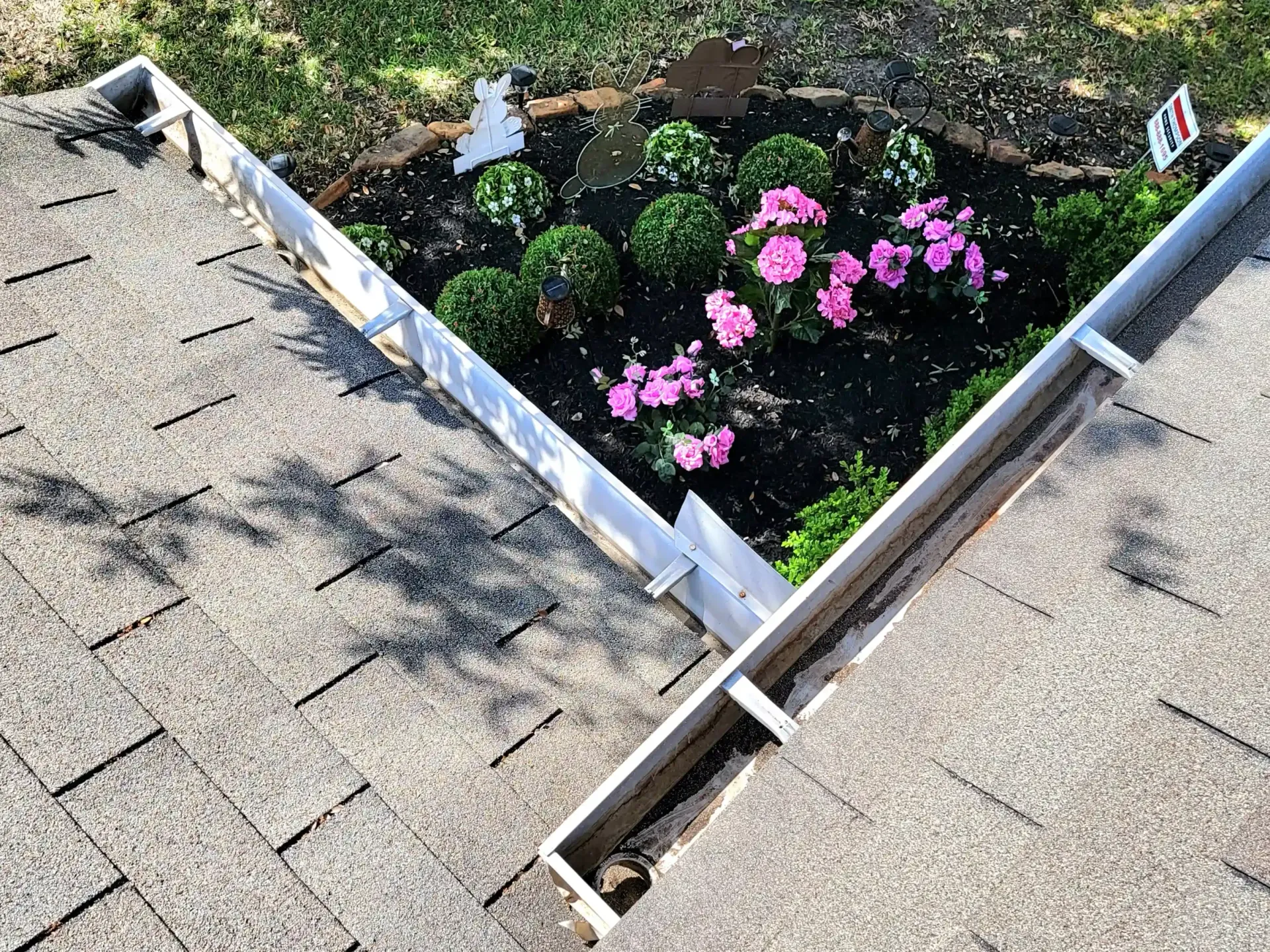 Gutter Cleaning Houston - Before and After | Twisted Nozzle LLC