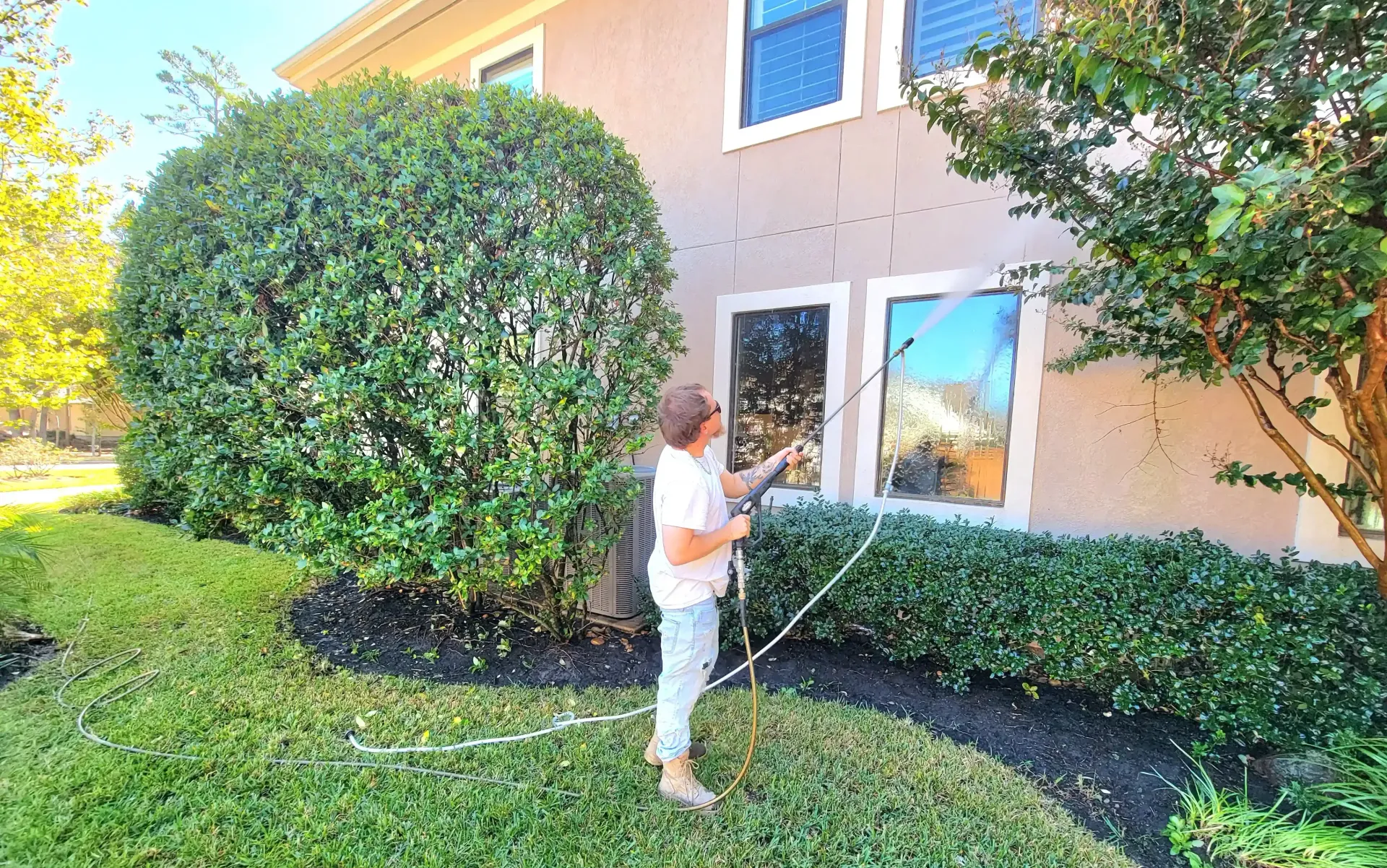 House Soft Washing House Soft Washing in The Woodlands | Twisted Nozzle