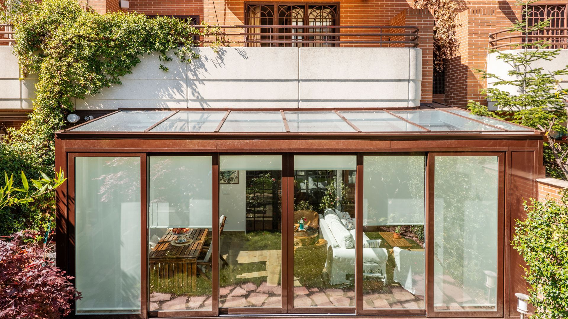 Are you looking for a new conservatory roof? Compare the costs and benefits of replacing your roof