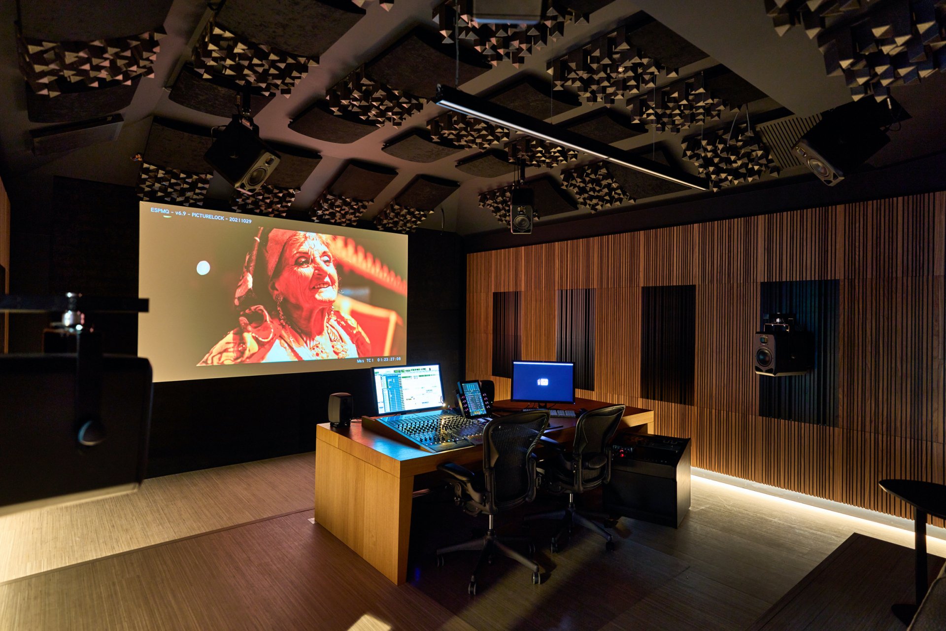 Studio 4