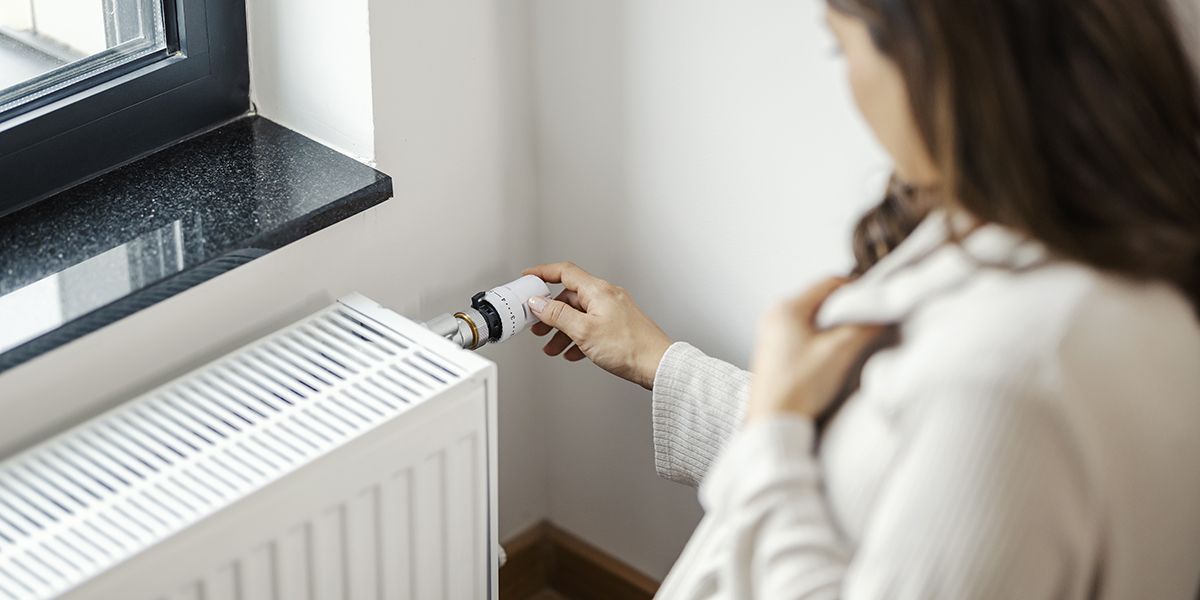 does turning the heat on and off raise the bill