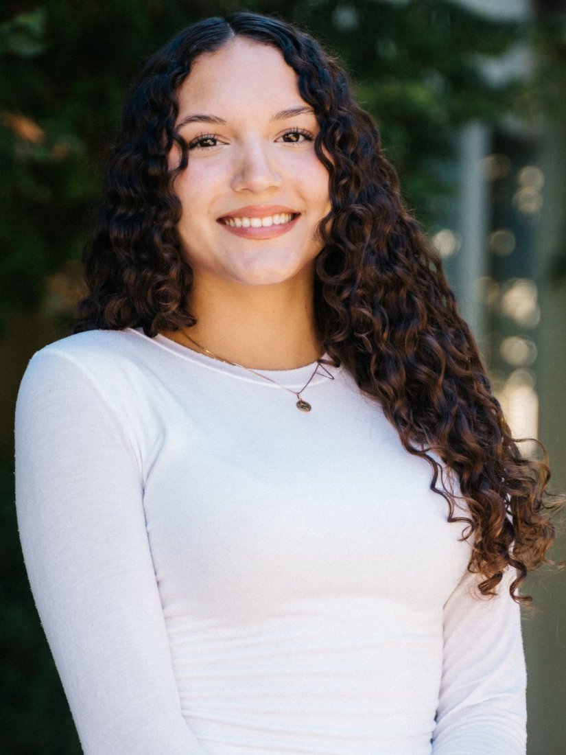 Alicia Pellascini – Administrative Assistant
