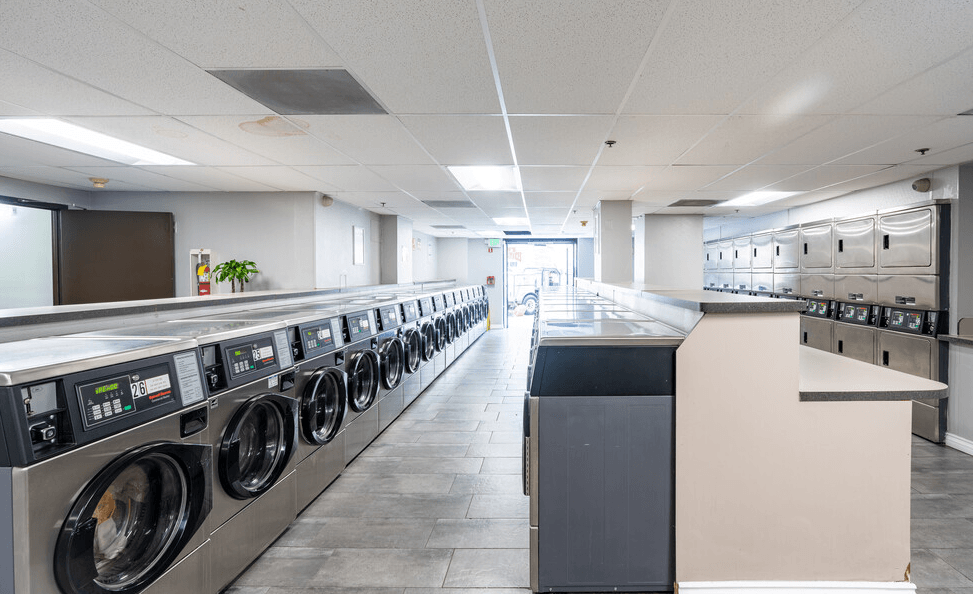 Commodore Regency Apartments gallery