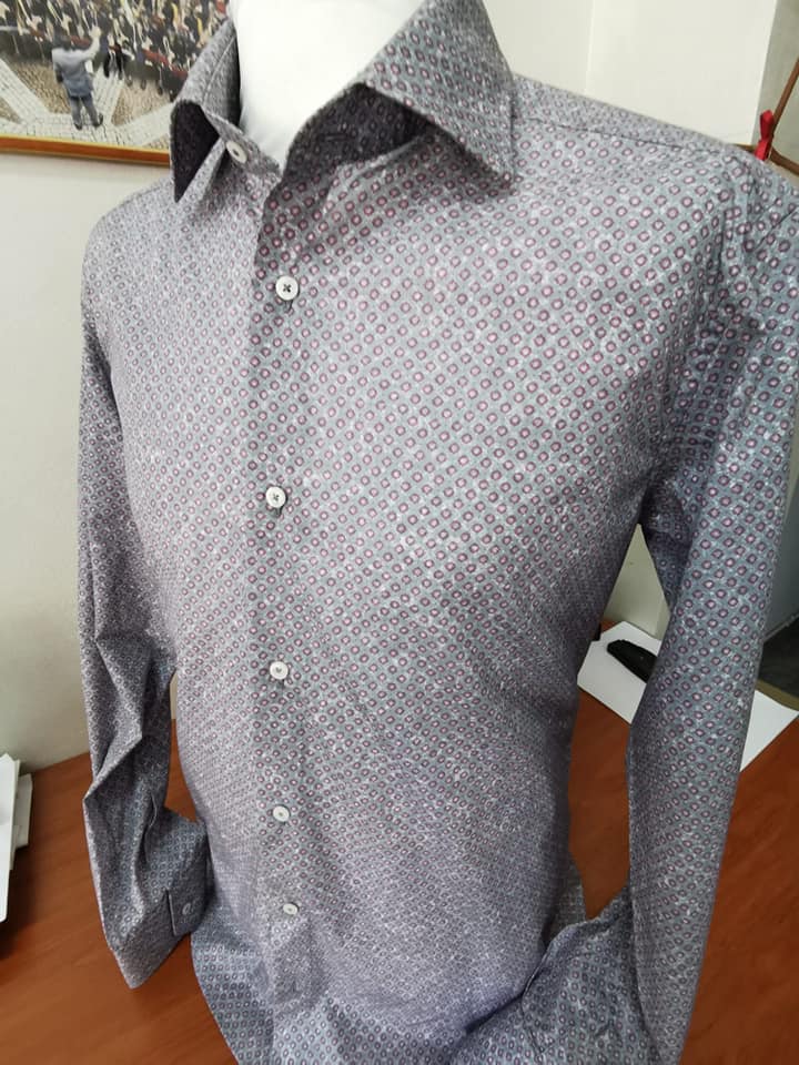 camicia chiara