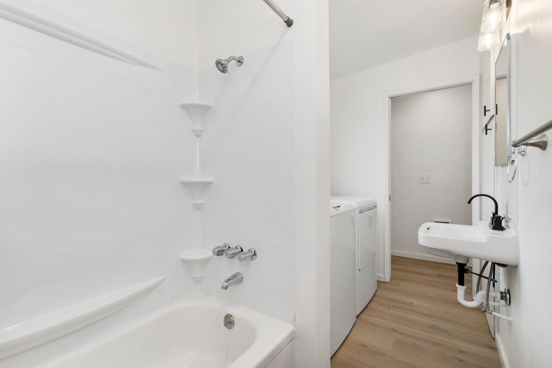 Kent Station - bathroom