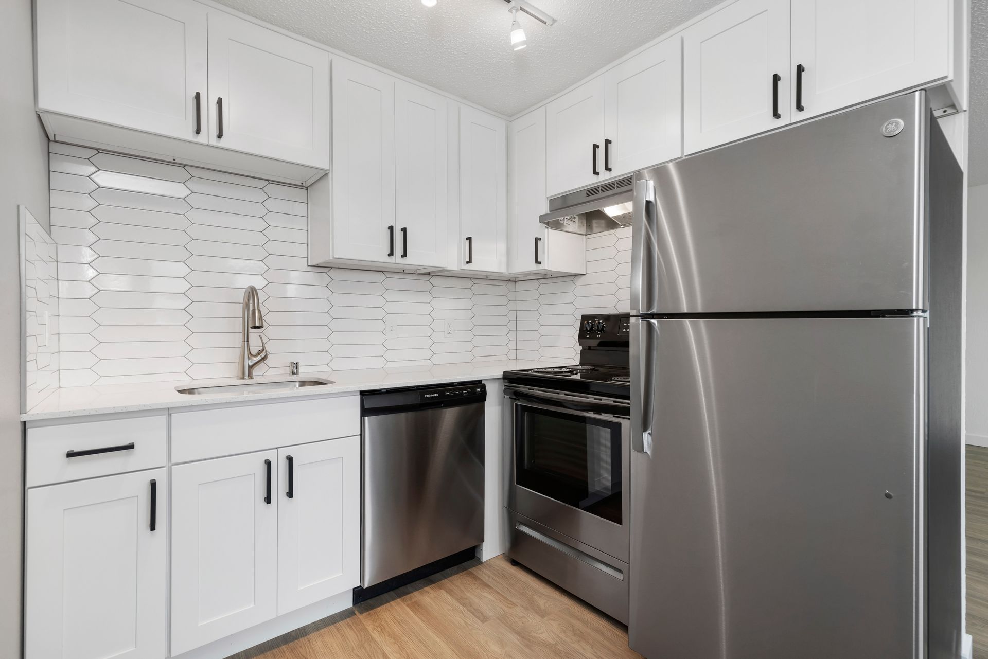 Valle Vista Sunset Flats - kitchen