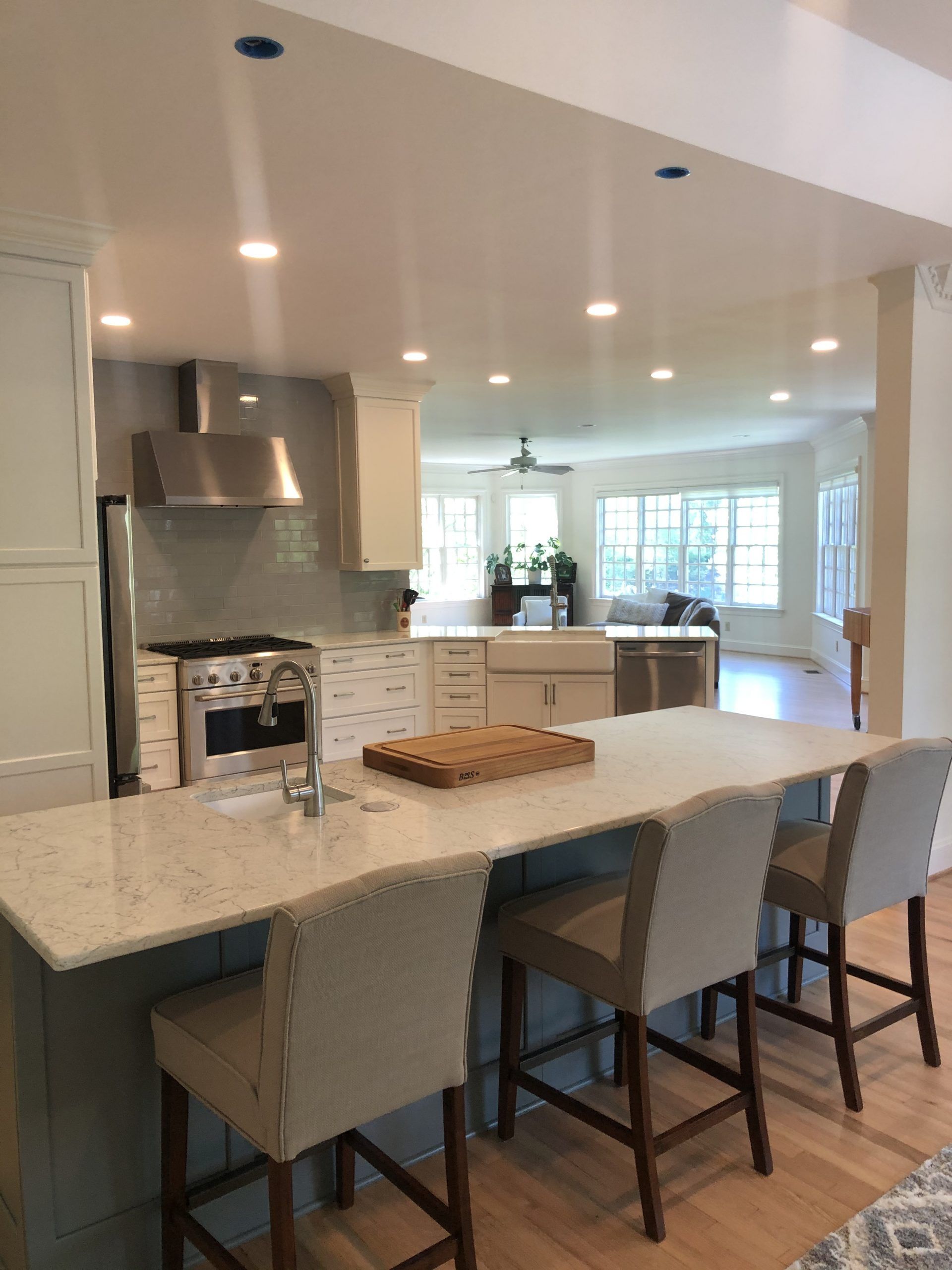 Long Counter and Chairs | Tonao, VA | Don Kendrick