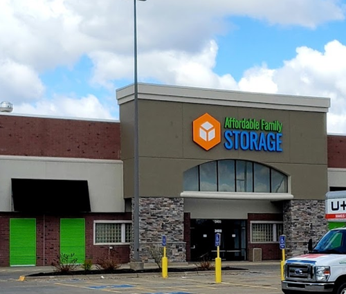 front entrance of affordable family storage in des moines