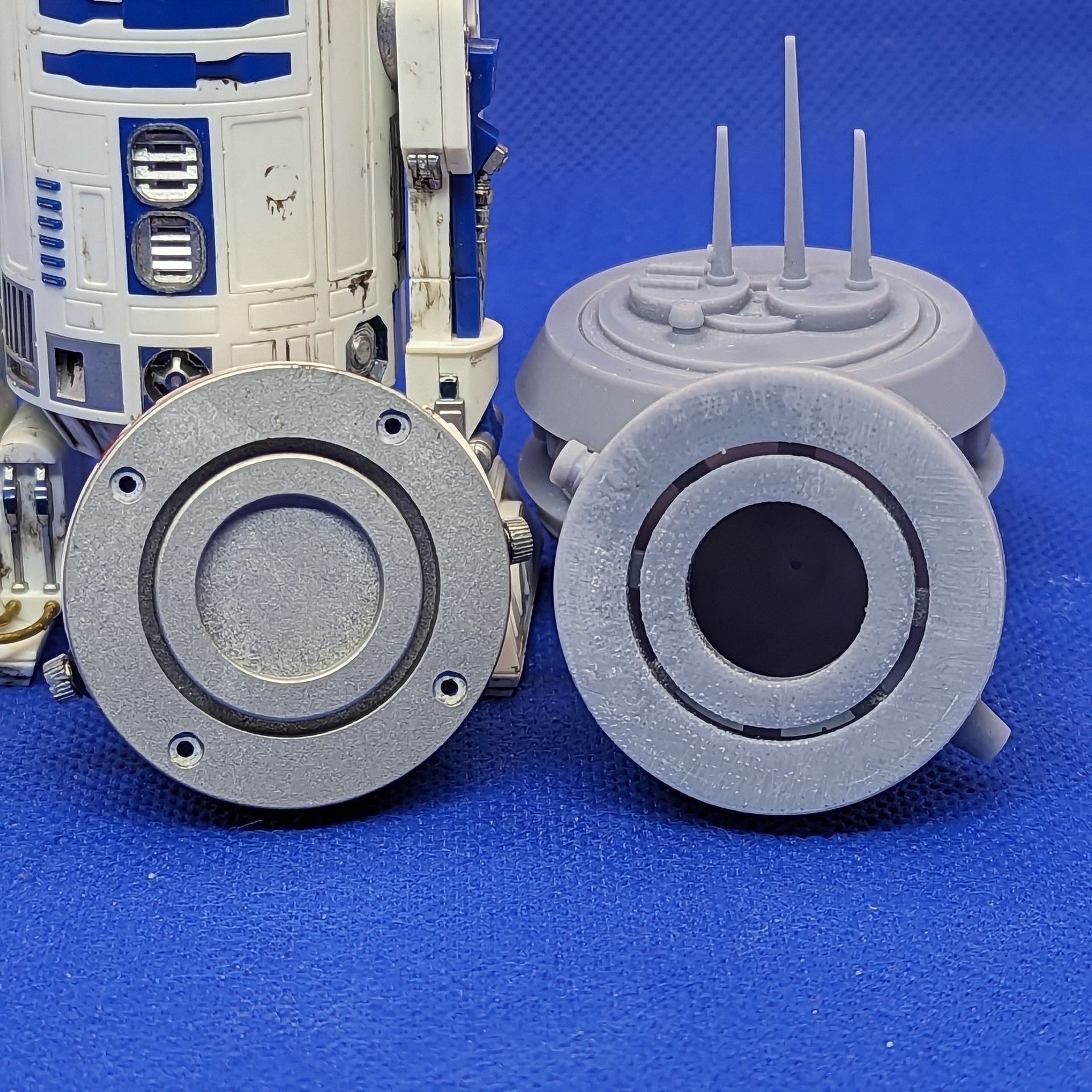 asortment of astromech domes