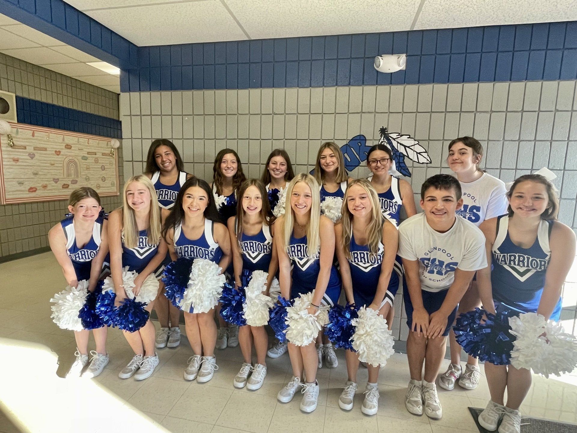 Glenpool High School cheerleaders