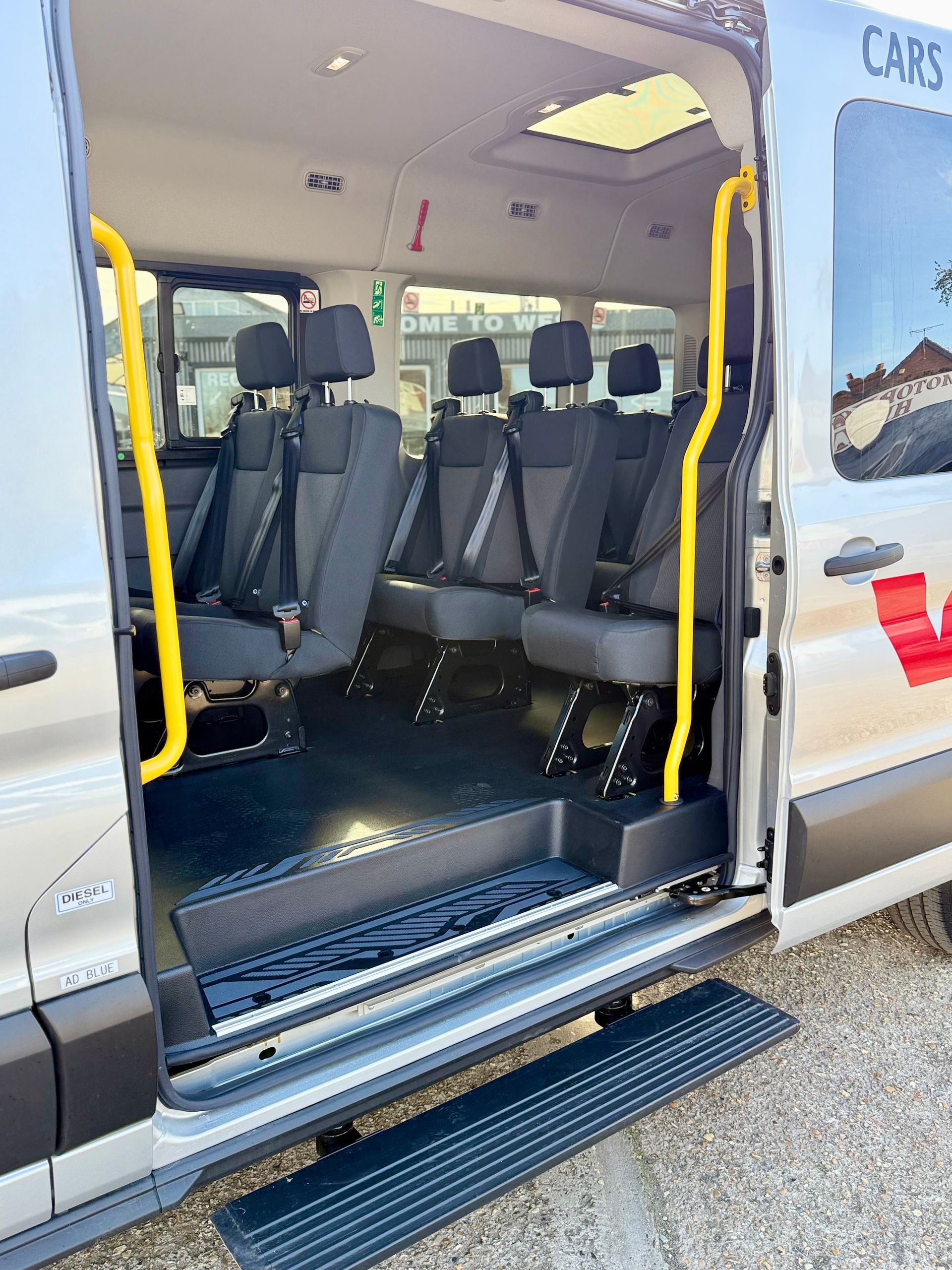 ford transit minibus hire with 14 and 15 seats perfect for holidays, wedding, transporting staff, hen do, stag do, events, minibus rental you can drive yourself, UK and European travel