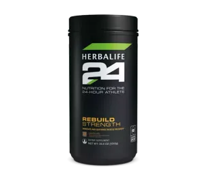 Envase negro del suplemento de proteína en polvo Herbalife24 Rebuild Strength.