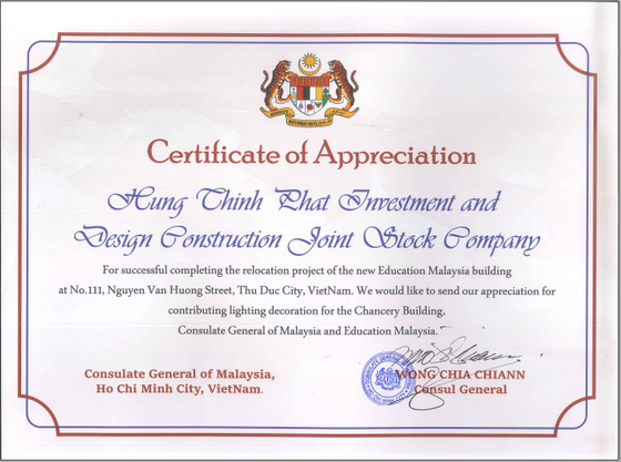 The Consulate General of Malaysia and Education gave Hung Thinh Phat Investment and Construction Design Joint Stock Company a Certificate of Appreciation for completing the relocation of the new Education Malaysia building at 111 Nguyen Van Huong, Thao Dien Ward, Thu Duc City, Ho Chi Minh City