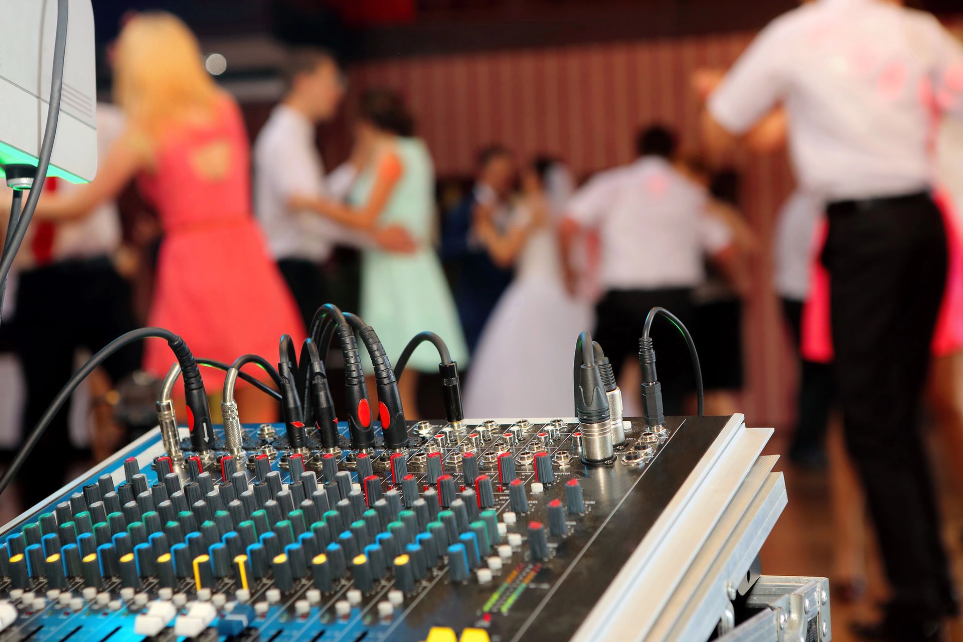 Wedding DJ in Inglewood, CA Wedding DJ in Inglewood, CA