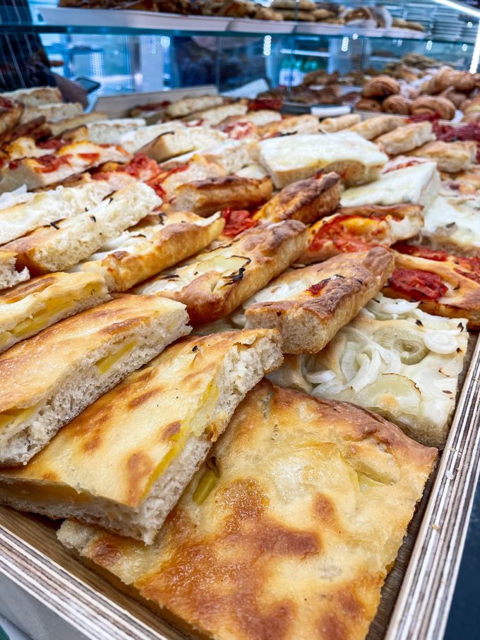pizza rossa al taglio