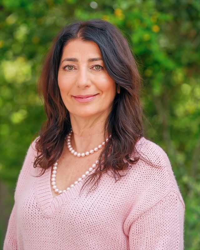 Elizabeth Thomas