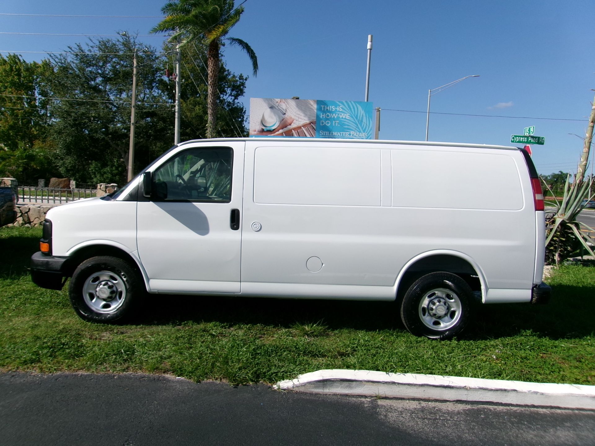 2011 Chevy Express 2500 Cargo Van