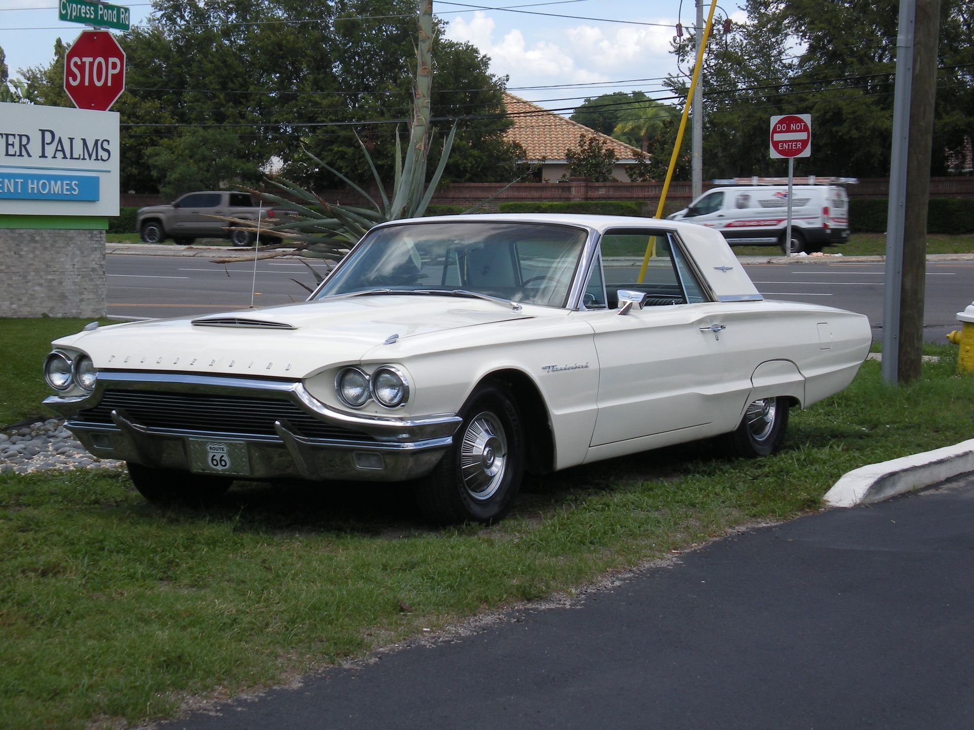1964 Ford Thunderbird