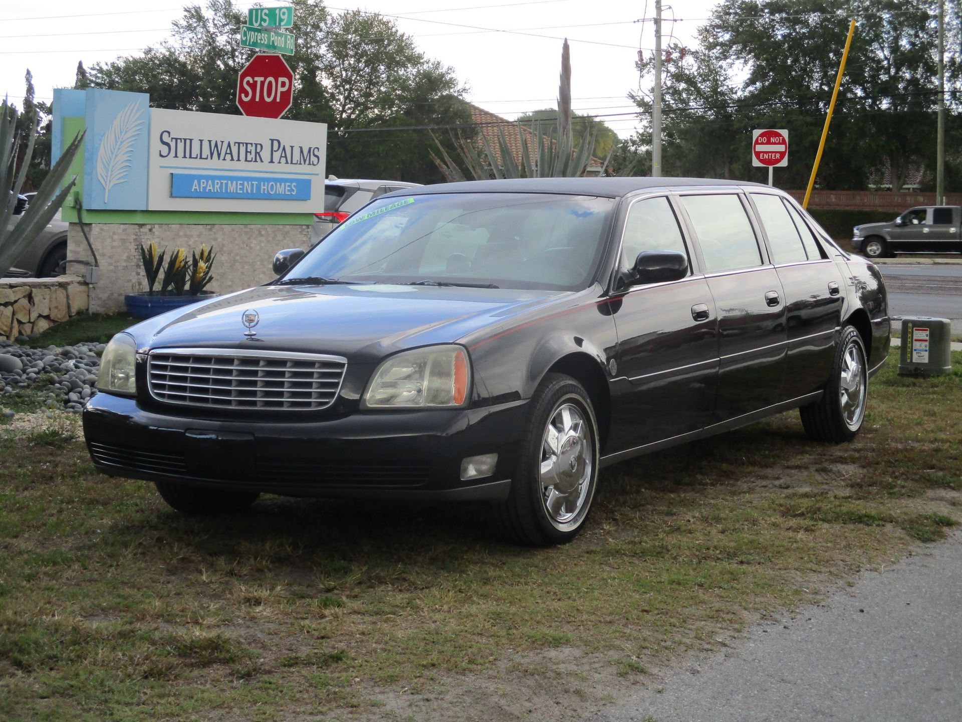 2004 Cadillac DTS Limo