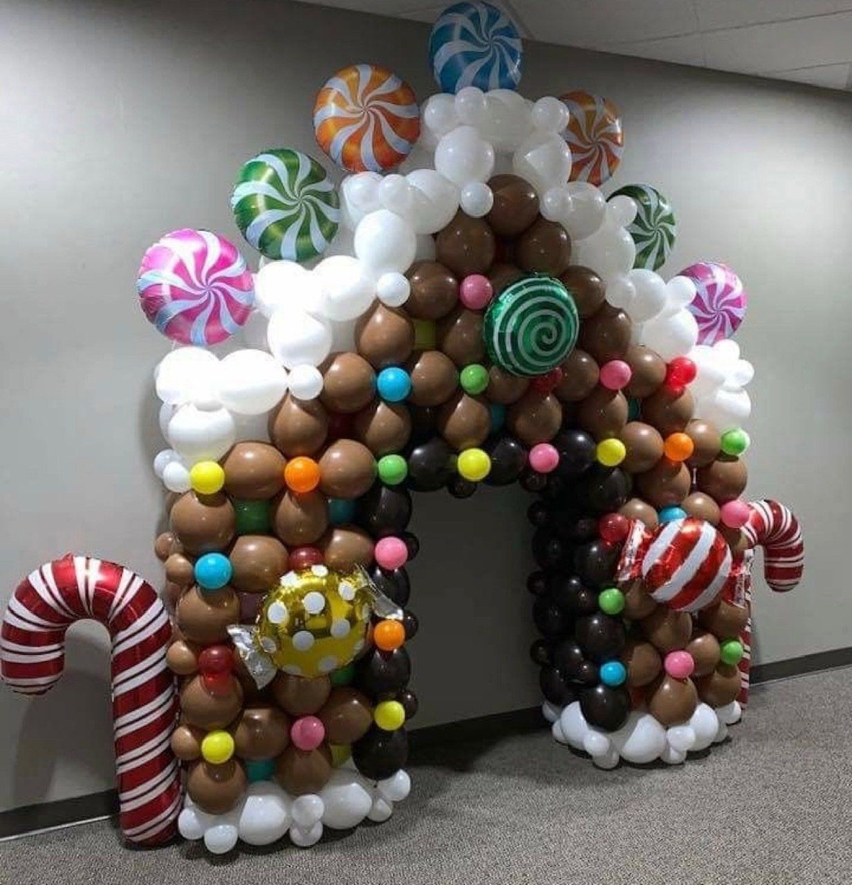 balloon photo booth