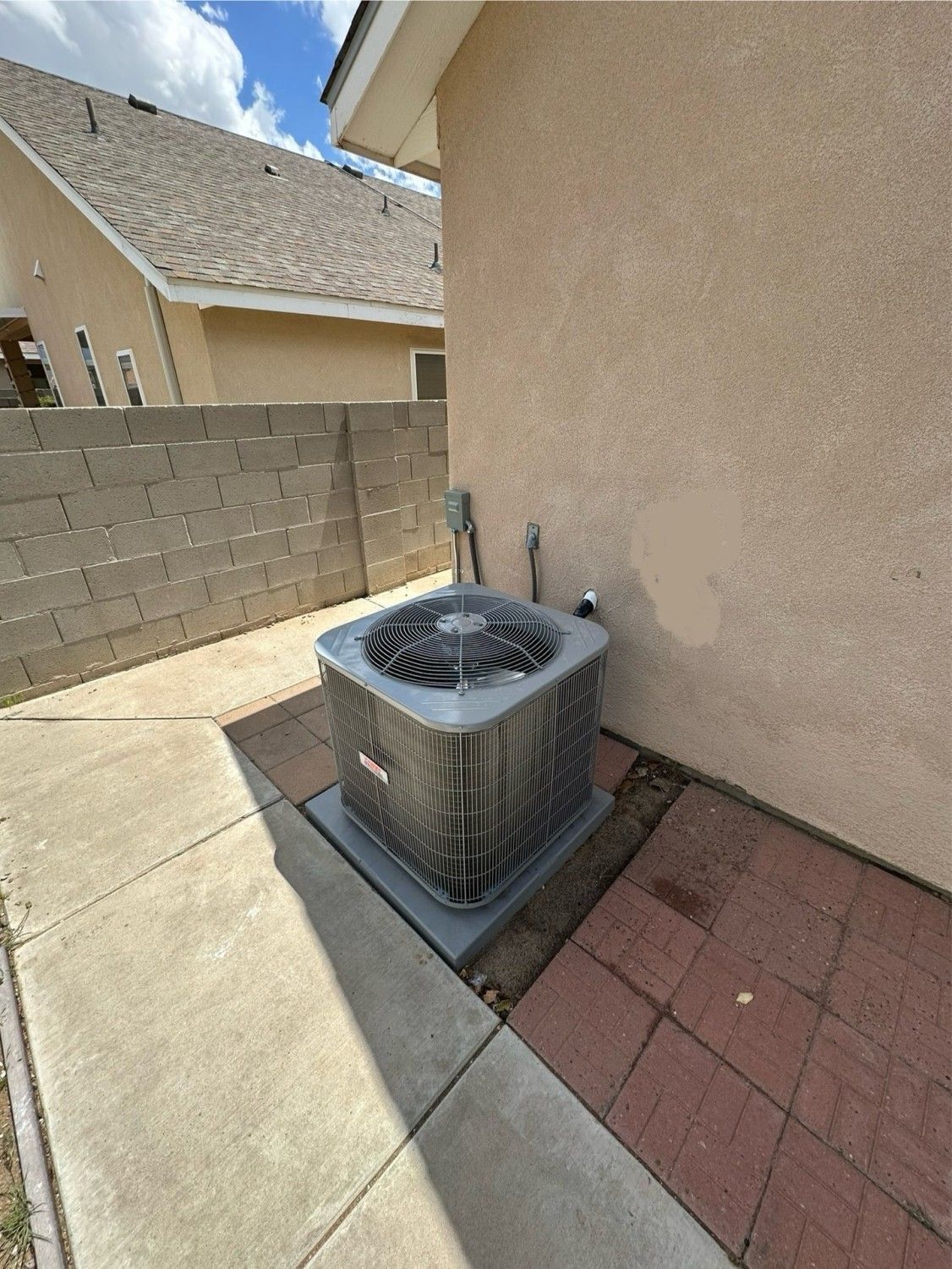 An AC replacement in Albuquerque, NM by Air Quality Pros